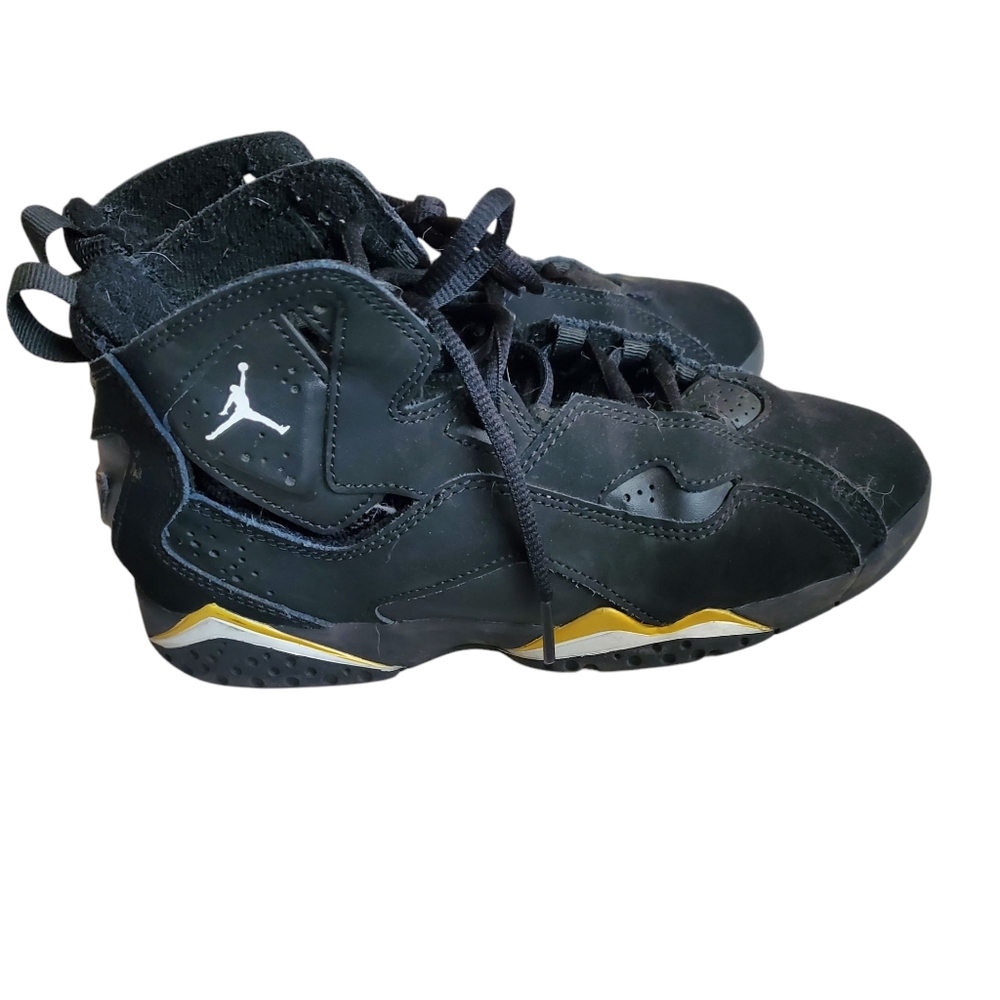Air Jordan True Flight Black and Yellow Sneakers - Size 3y - Picture 2 of 8